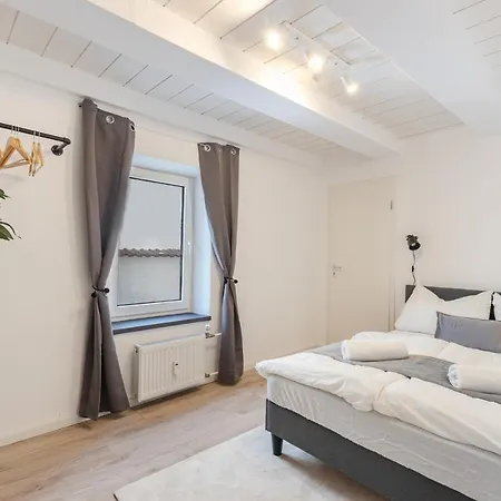 Terrace Apartment With 5 Rooms, Whirlpool And Bbq Augsbourg Extérieur photo