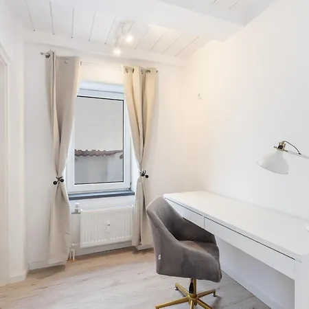 Terrace Apartment With 5 Rooms, Whirlpool And Bbq Augsbourg Extérieur photo