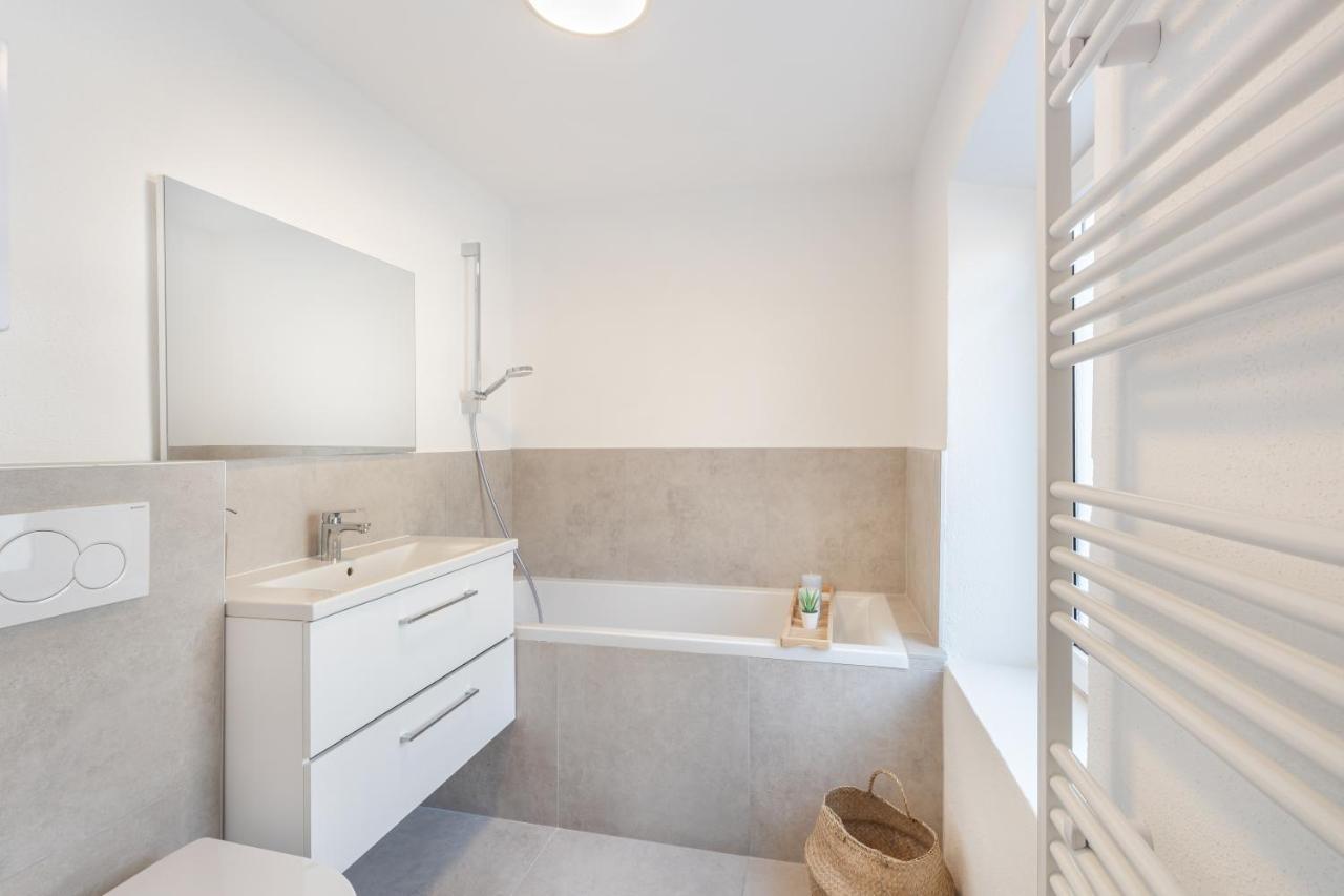 Terrace With 5 Rooms, Whirlpool And Bbq Apartment *